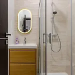 Apartment Renove Et Tranquille, A Pied Ou En Tram *