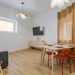 Renove Et Tranquille, A Pied Ou En Tram Apartment *