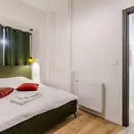 Apartment Renove Et Tranquille, A Pied Ou En Tram Strasbourg