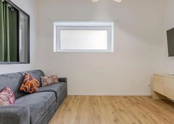 Renove Et Tranquille, A Pied Ou En Tram